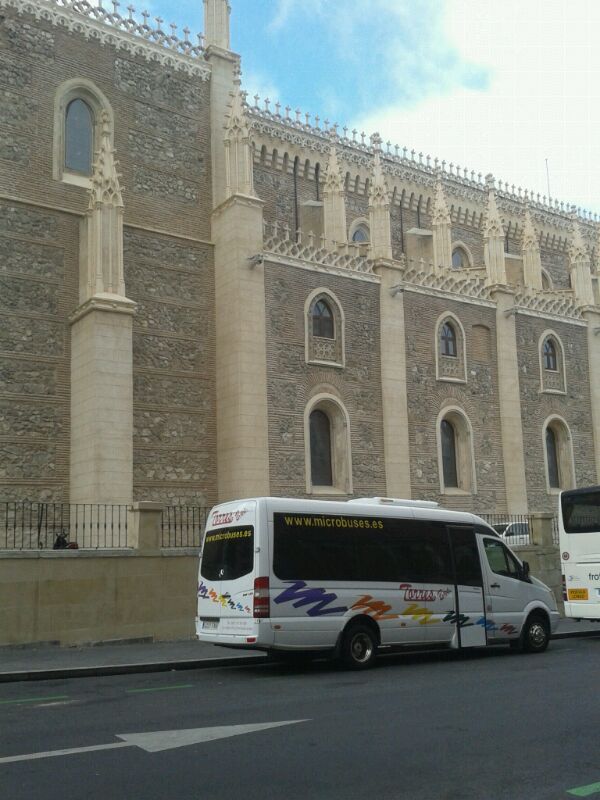 Alquilar microbus en Madrid o Toledo